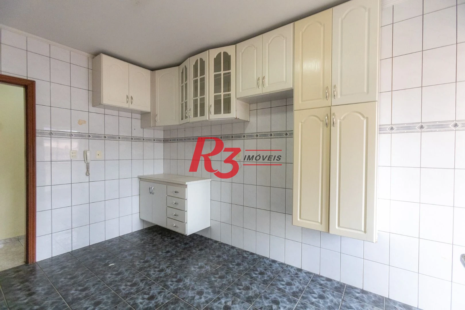 Apartamento com 2 dormitórios para alugar, 100 m² por R$ 4.000,02/mês - Campo Grande - Santos/SP
