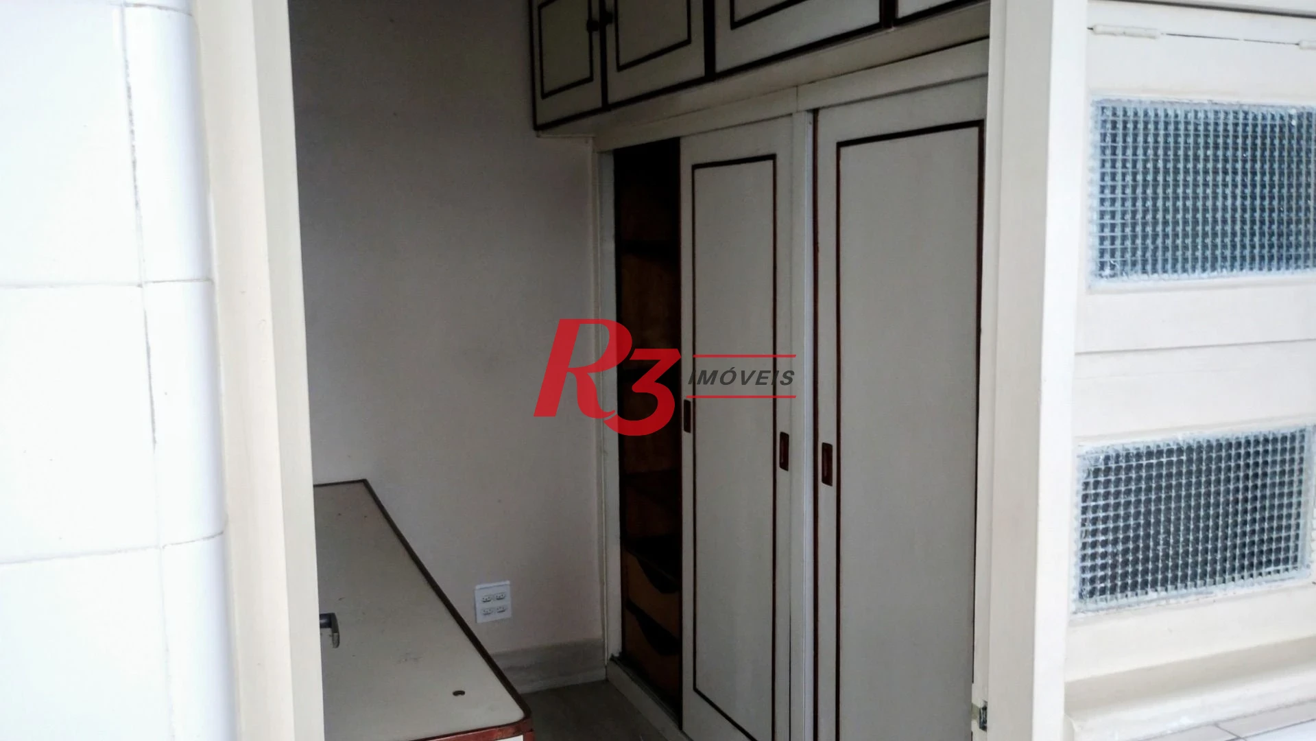 Apartamento com 3 dormitórios à venda, 235 m² por R$ 1.800.000,00 - Ilha Porchat - São Vicente/SP