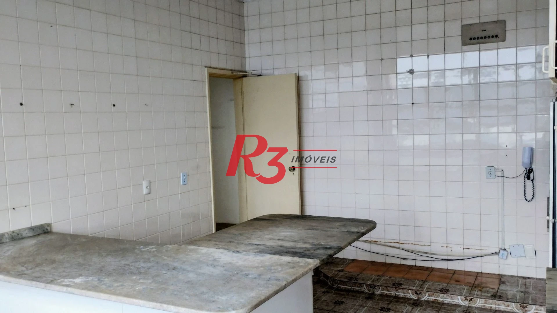Apartamento com 3 dormitórios à venda, 235 m² por R$ 1.800.000,00 - Ilha Porchat - São Vicente/SP
