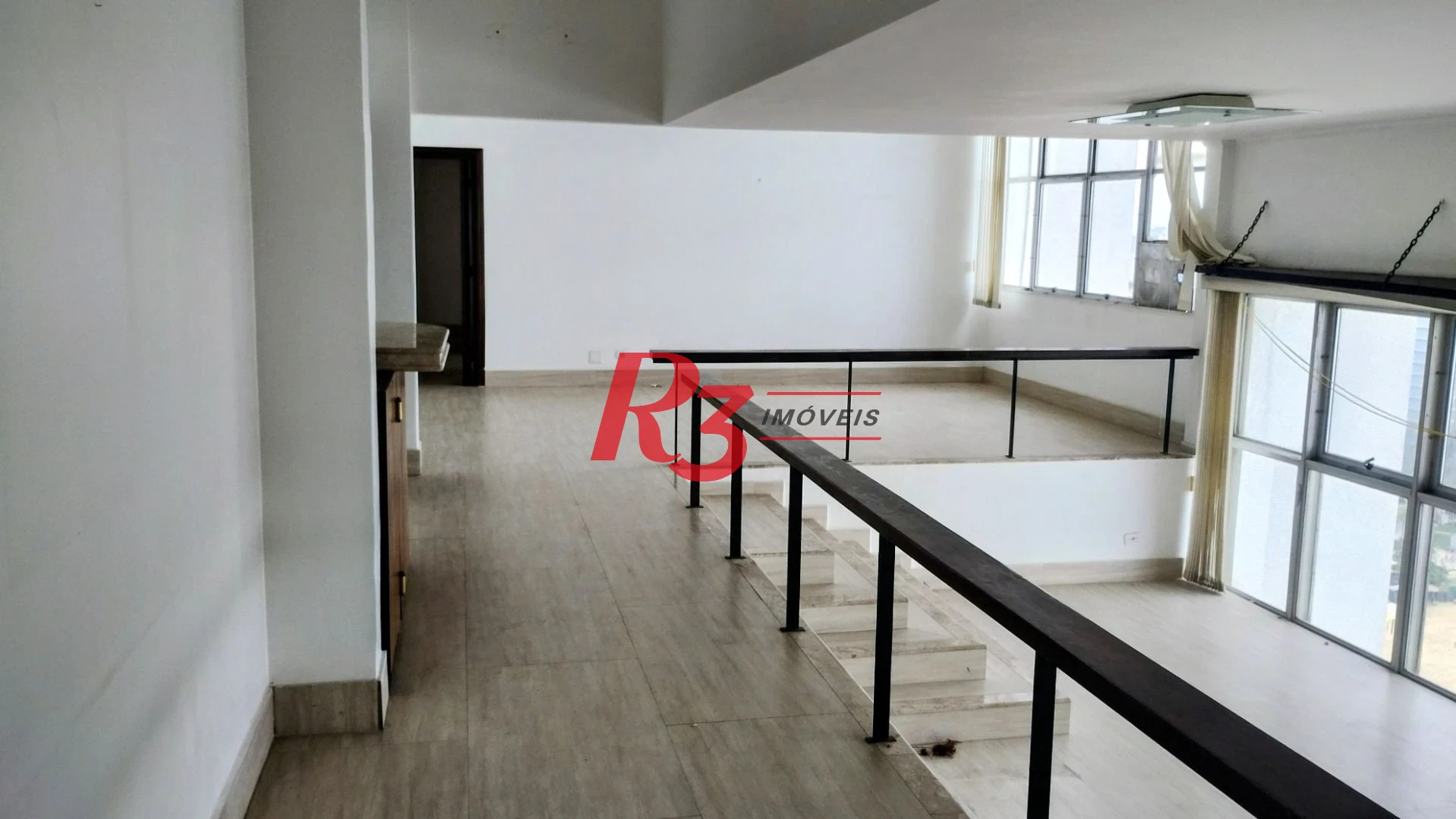 Apartamento com 3 dormitórios à venda, 235 m² por R$ 1.800.000,00 - Ilha Porchat - São Vicente/SP