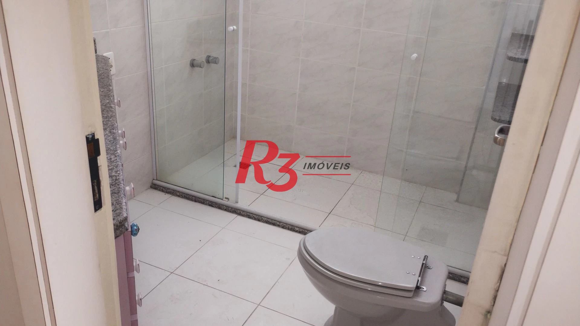 Apartamento com 3 dormitórios à venda, 235 m² por R$ 1.800.000,00 - Ilha Porchat - São Vicente/SP