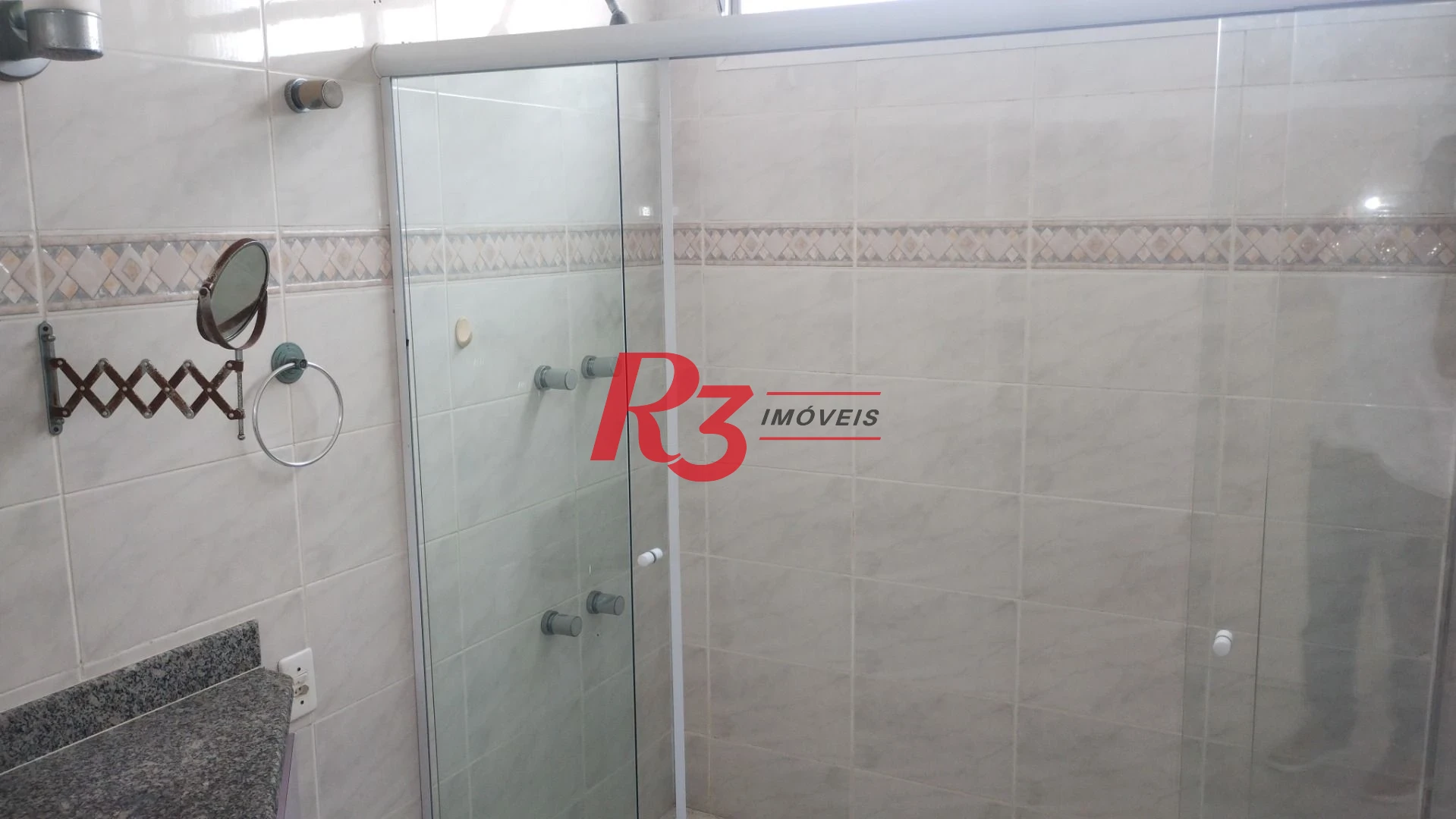 Apartamento com 3 dormitórios à venda, 235 m² por R$ 1.800.000,00 - Ilha Porchat - São Vicente/SP