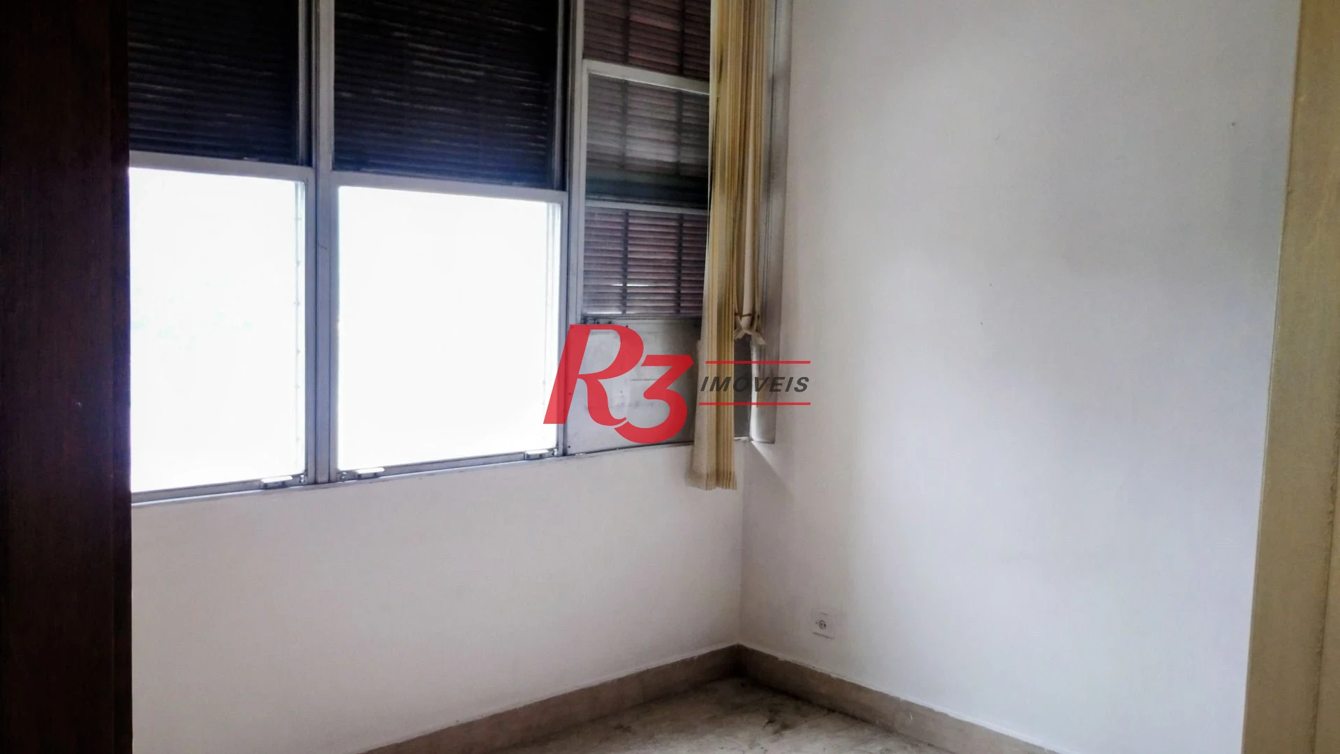 Apartamento com 3 dormitórios à venda, 235 m² por R$ 1.800.000,00 - Ilha Porchat - São Vicente/SP
