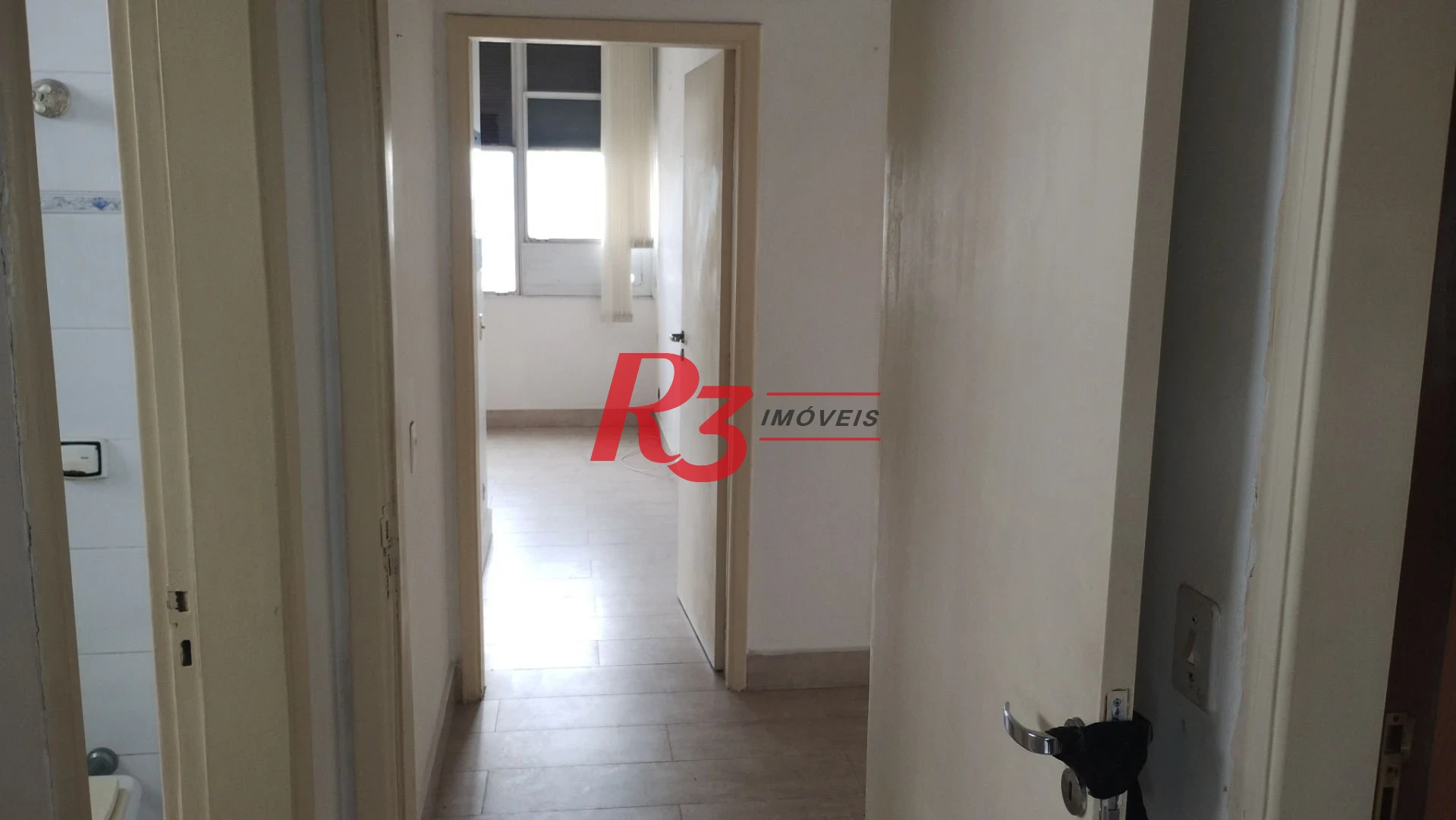 Apartamento com 3 dormitórios à venda, 235 m² por R$ 1.800.000,00 - Ilha Porchat - São Vicente/SP