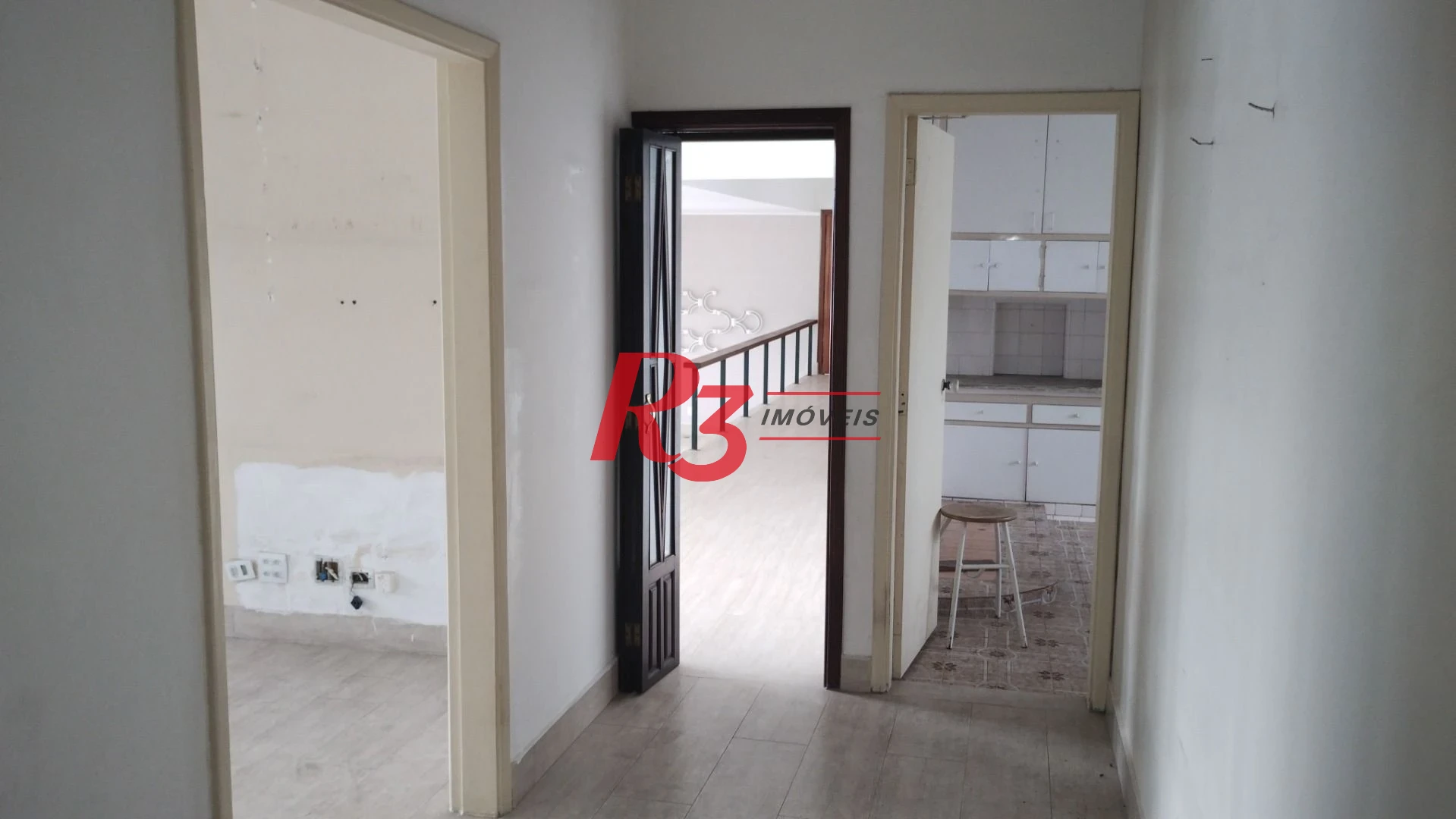 Apartamento com 3 dormitórios à venda, 235 m² por R$ 1.800.000,00 - Ilha Porchat - São Vicente/SP