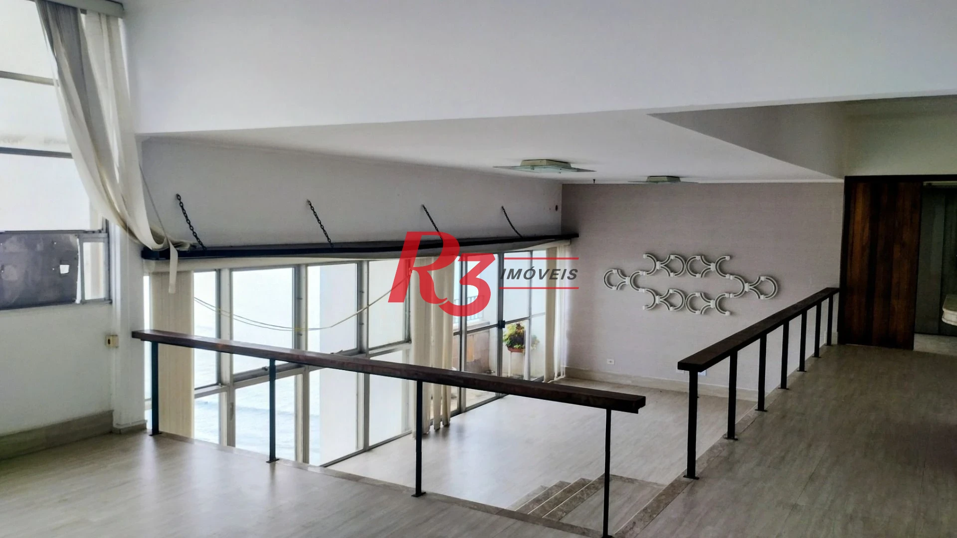 Apartamento com 3 dormitórios à venda, 235 m² por R$ 1.800.000,00 - Ilha Porchat - São Vicente/SP
