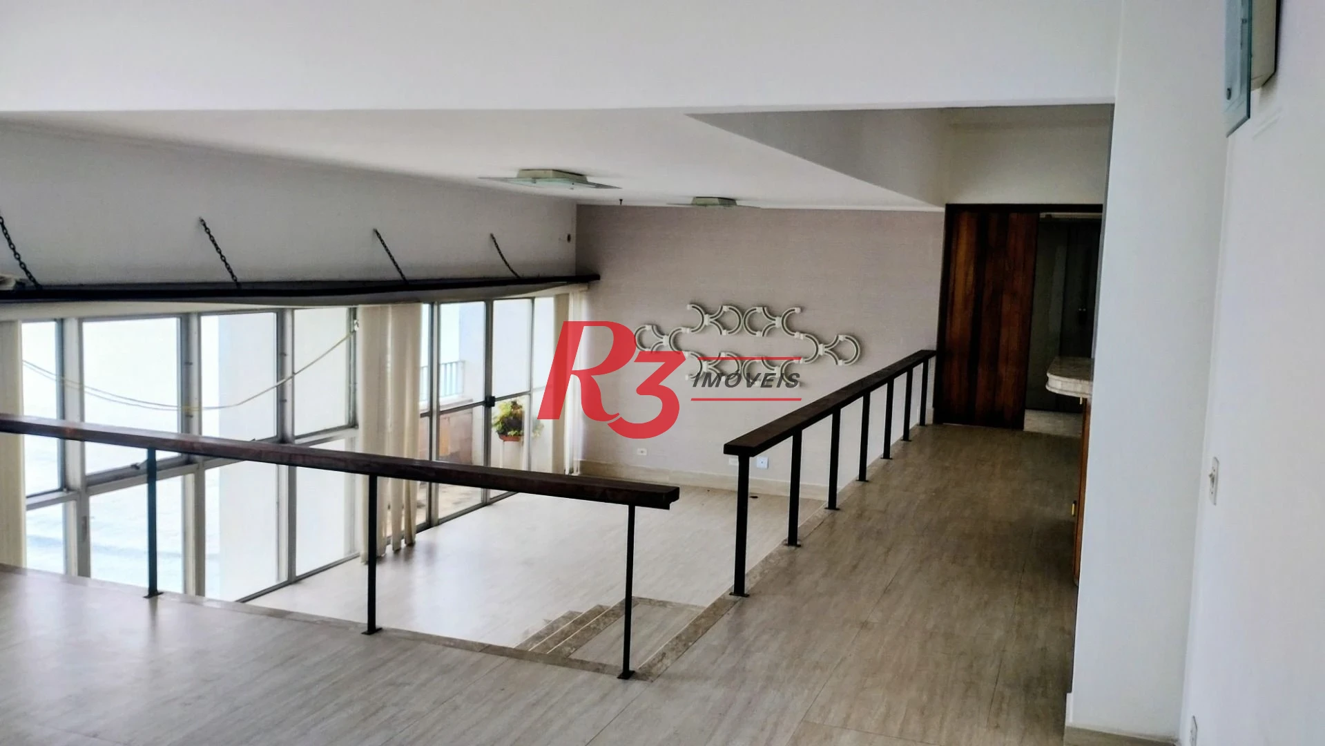 Apartamento com 3 dormitórios à venda, 235 m² por R$ 1.800.000,00 - Ilha Porchat - São Vicente/SP