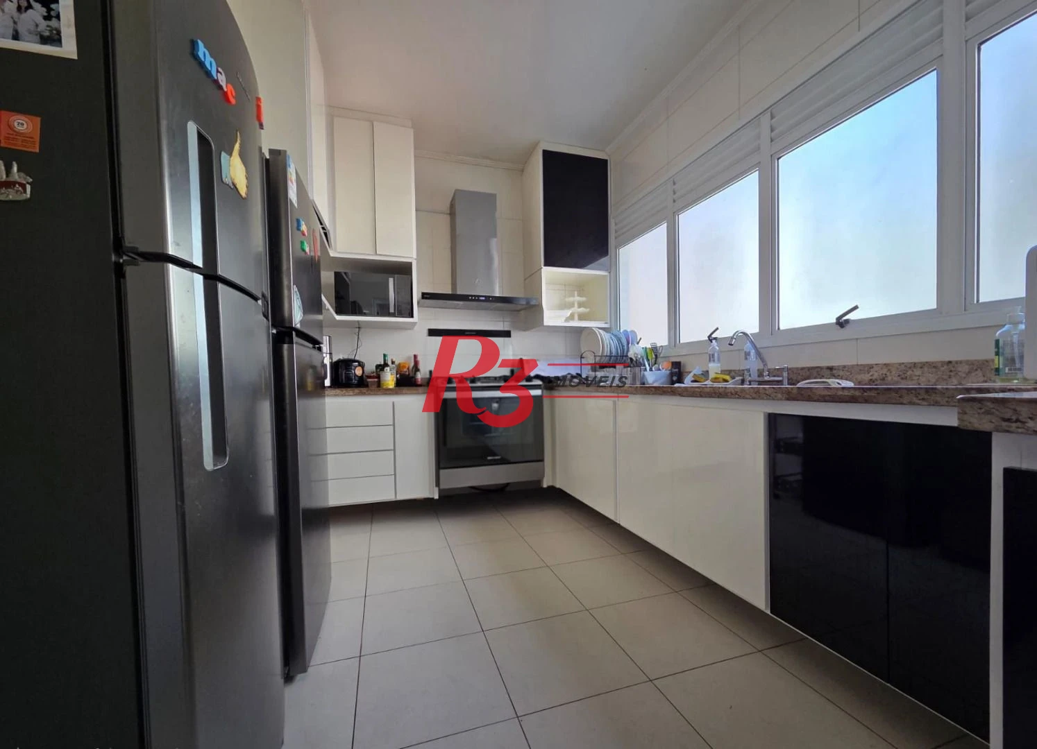 Apartamento com 4 dormitórios à venda, 243 m² por R$ 2.700.000,00 - Gonzaga - Santos/SP