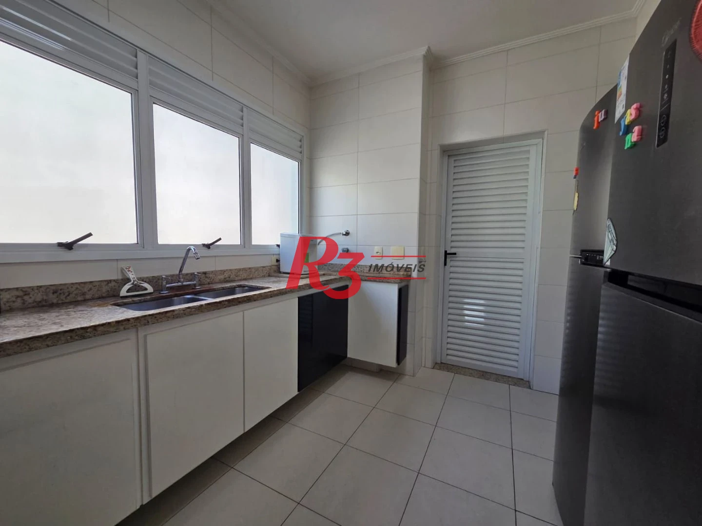 Apartamento com 4 dormitórios à venda, 243 m² por R$ 2.700.000,00 - Gonzaga - Santos/SP