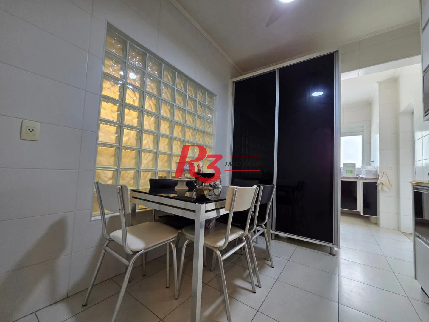 Apartamento com 4 dormitórios à venda, 243 m² por R$ 2.700.000,00 - Gonzaga - Santos/SP