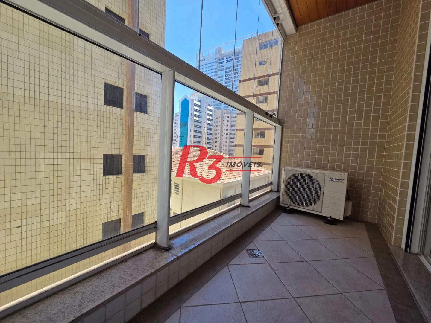 Apartamento com 4 dormitórios à venda, 243 m² por R$ 2.700.000,00 - Gonzaga - Santos/SP
