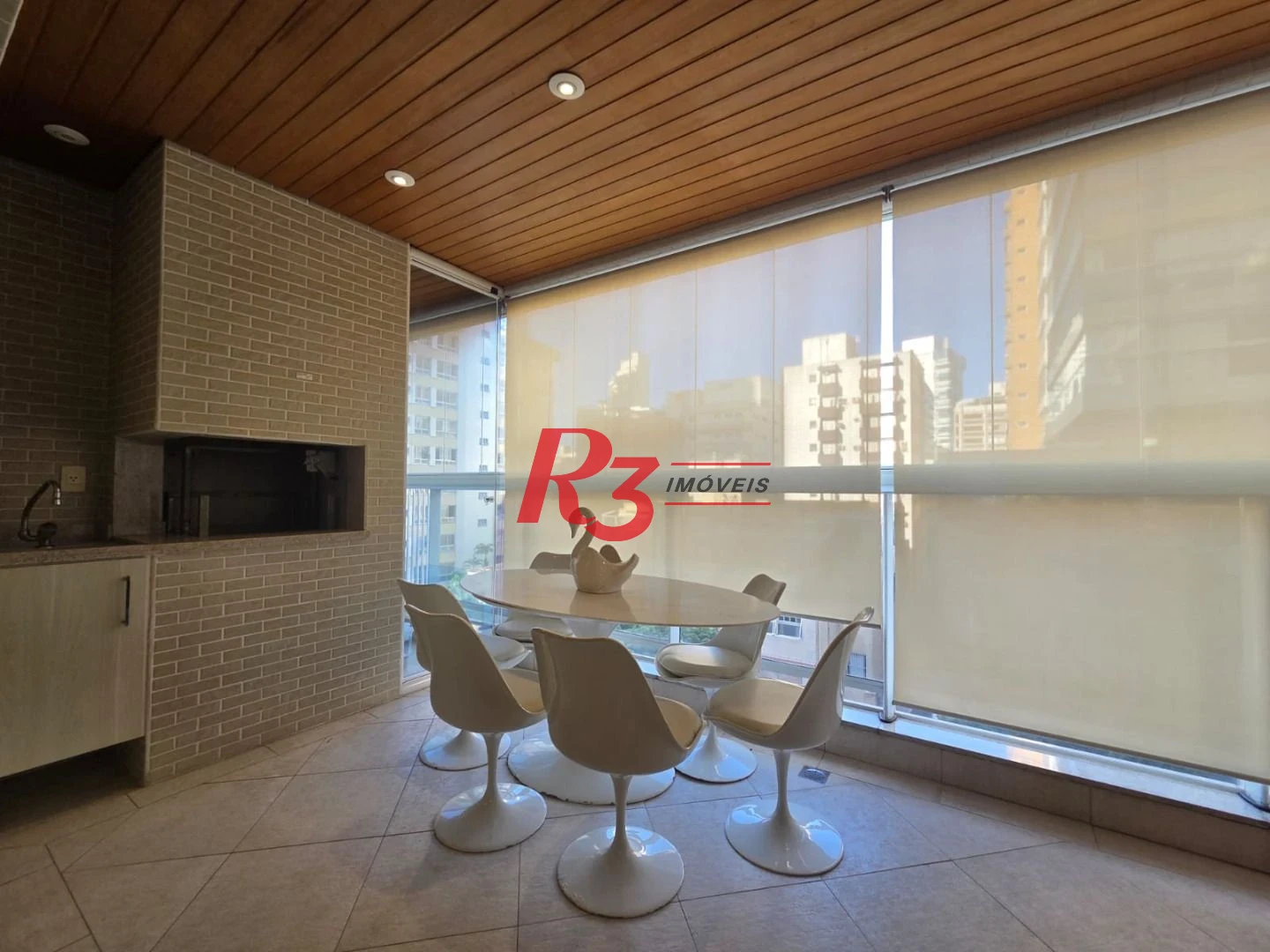 Apartamento com 4 dormitórios à venda, 243 m² por R$ 2.700.000,00 - Gonzaga - Santos/SP
