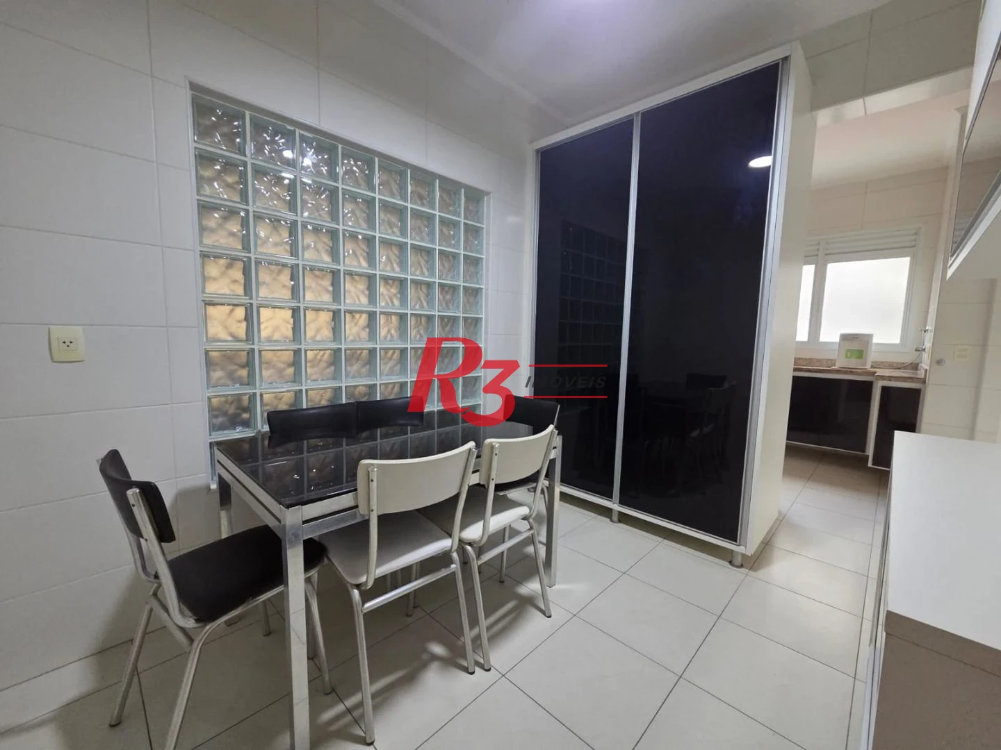 Apartamento com 4 dormitórios à venda, 243 m² por R$ 2.700.000,00 - Gonzaga - Santos/SP