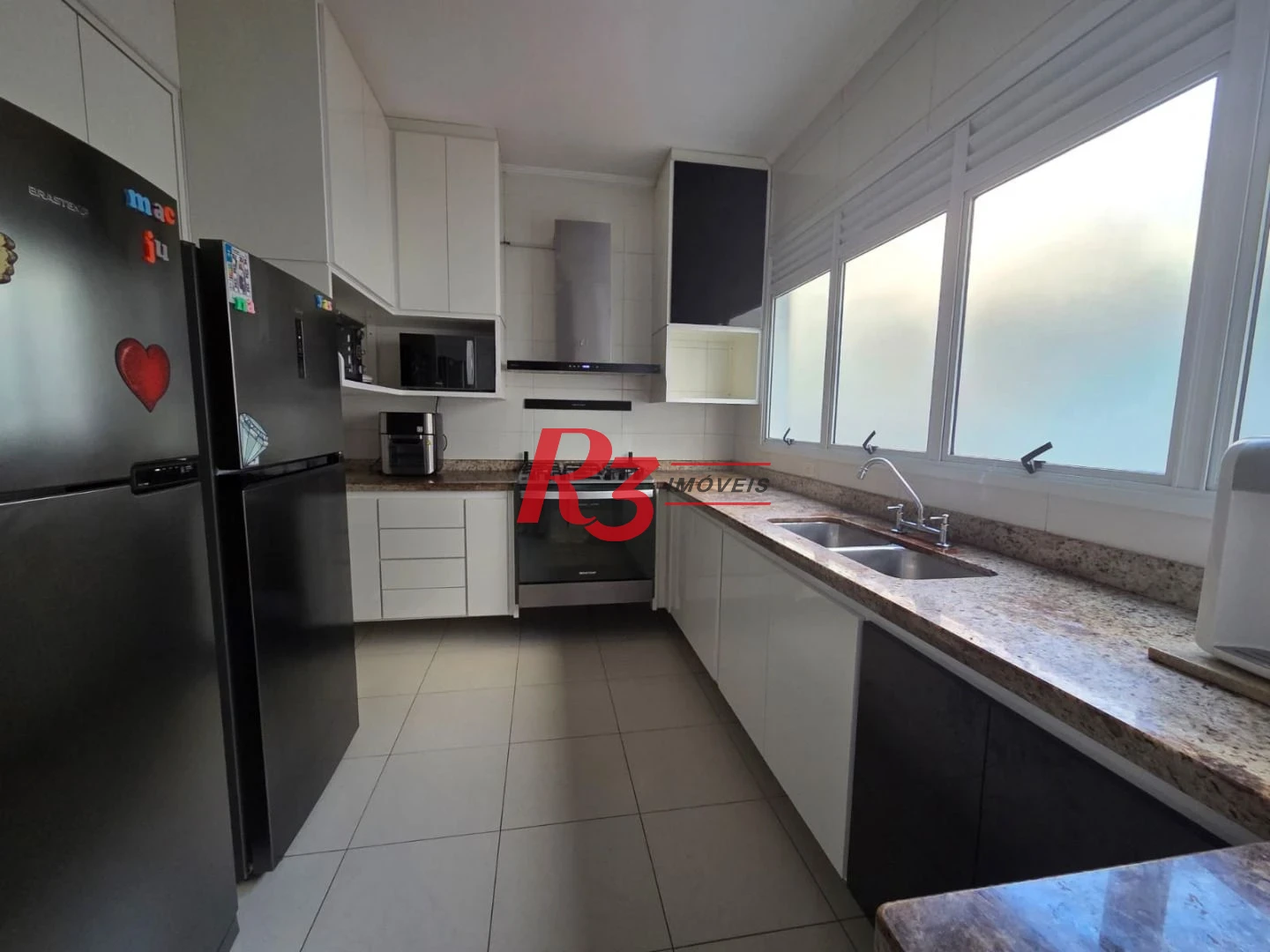 Apartamento com 4 dormitórios à venda, 243 m² por R$ 2.700.000,00 - Gonzaga - Santos/SP