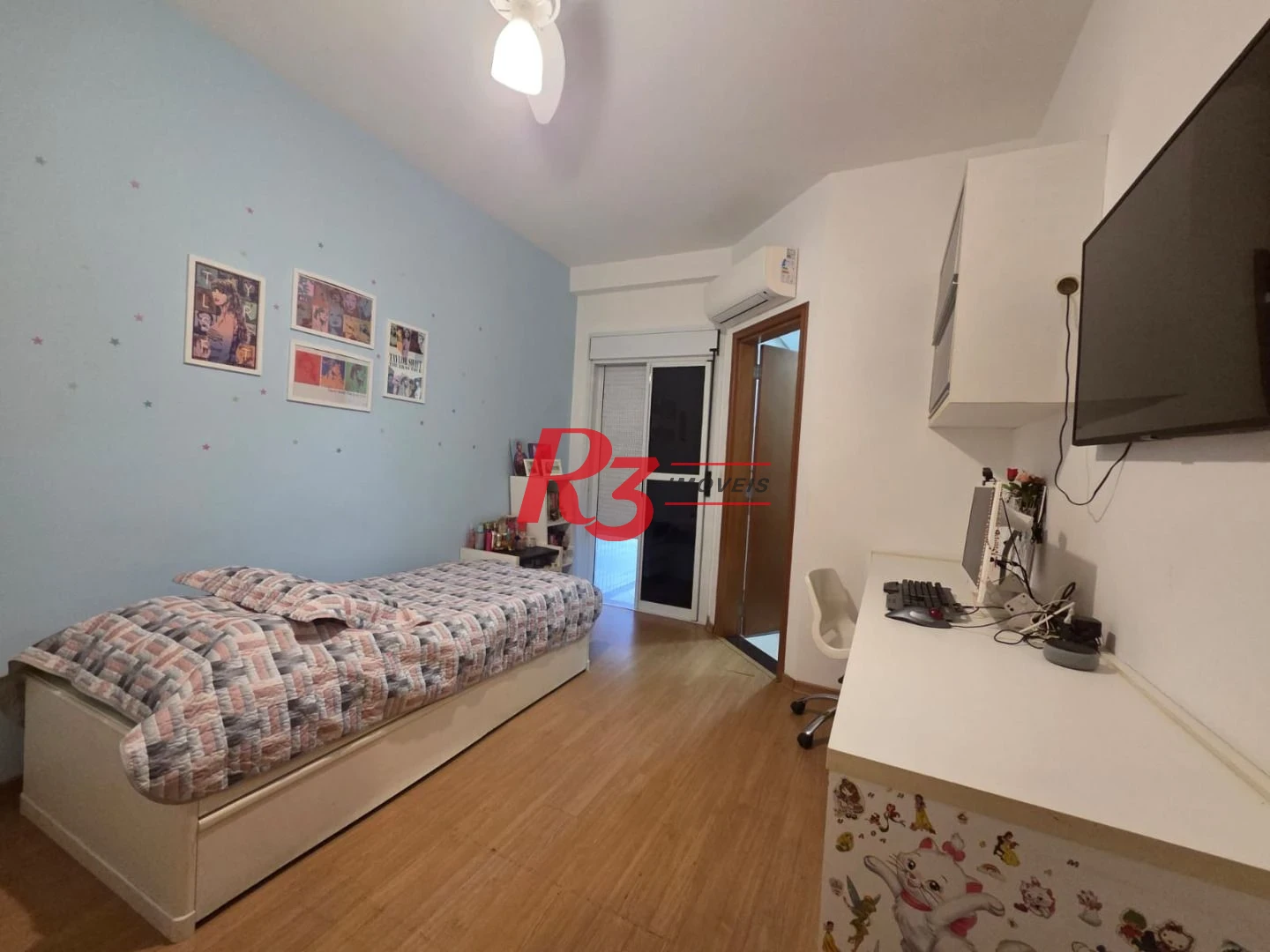 Apartamento com 4 dormitórios à venda, 243 m² por R$ 2.700.000,00 - Gonzaga - Santos/SP
