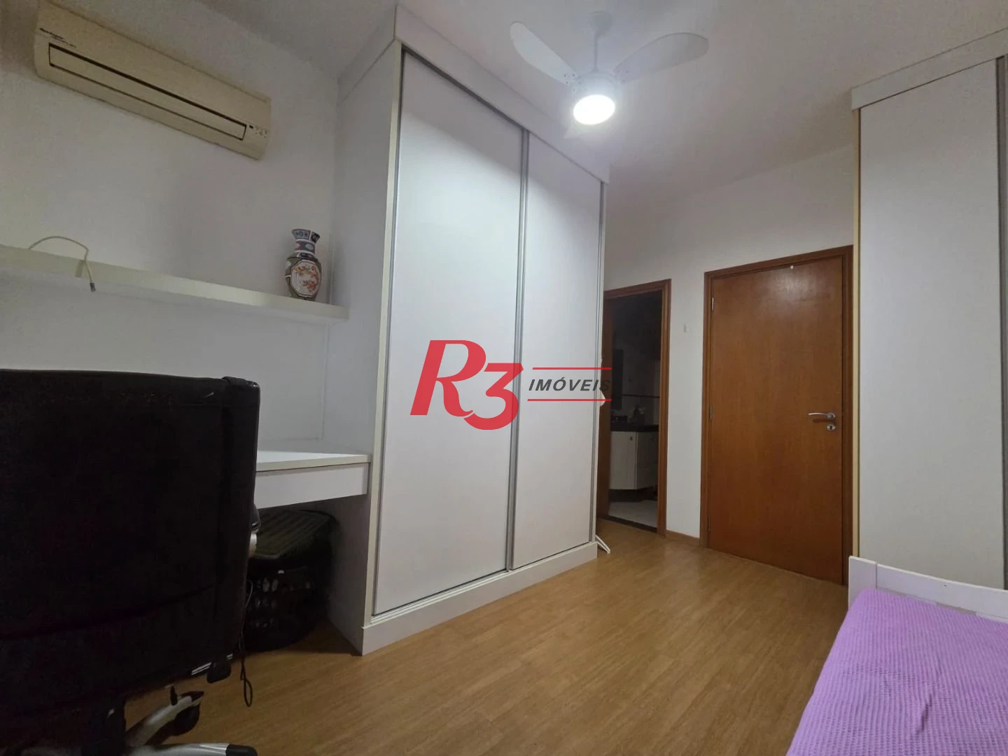 Apartamento com 4 dormitórios à venda, 243 m² por R$ 2.700.000,00 - Gonzaga - Santos/SP