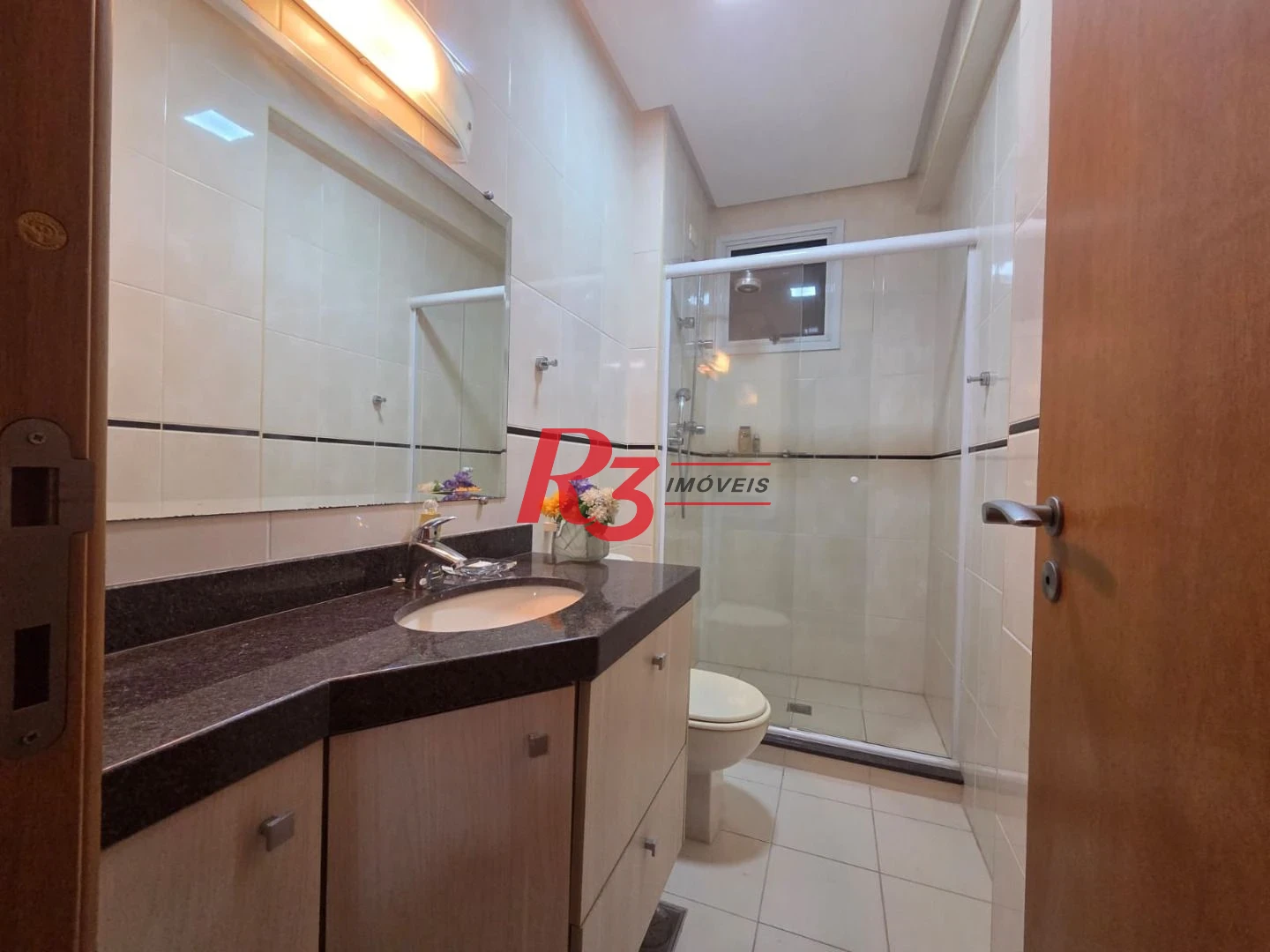 Apartamento com 4 dormitórios à venda, 243 m² por R$ 2.700.000,00 - Gonzaga - Santos/SP