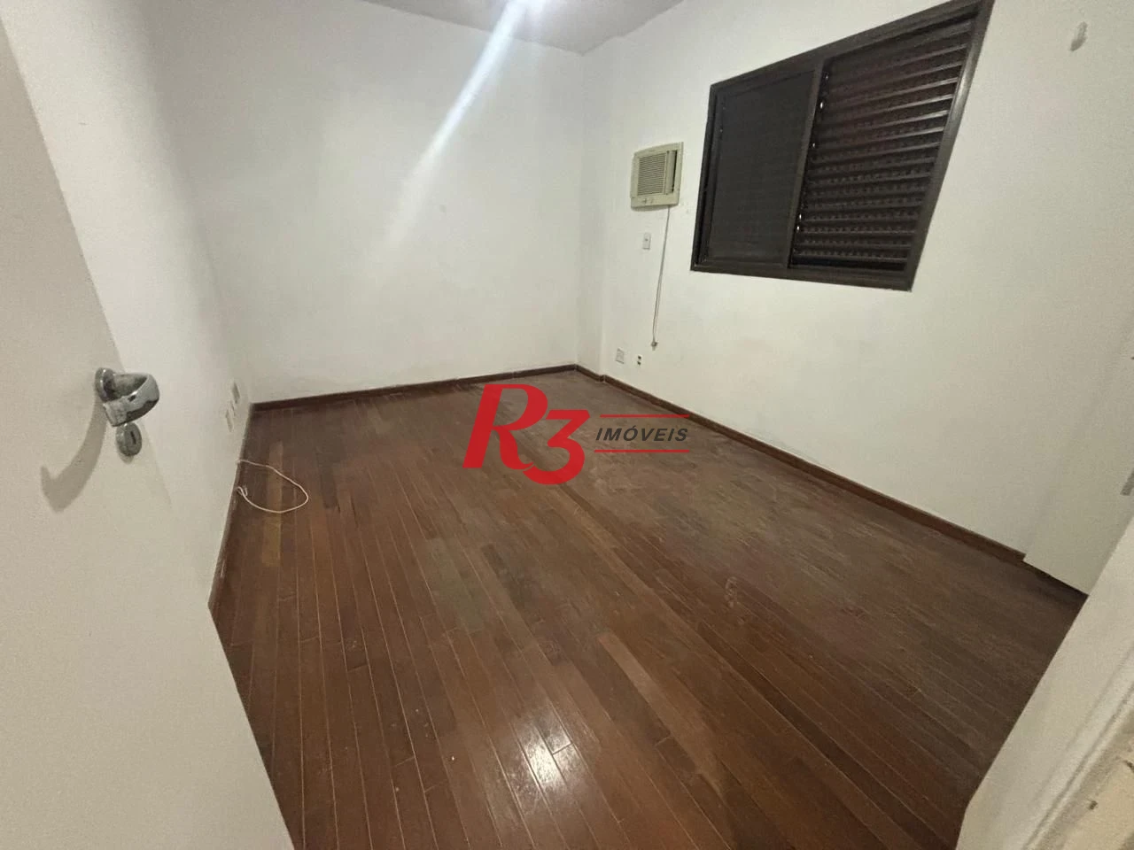 Apartamento com 3 dormitórios à venda, 162 m² por R$ 820.000,00 - Ponta da Praia - Santos/SP