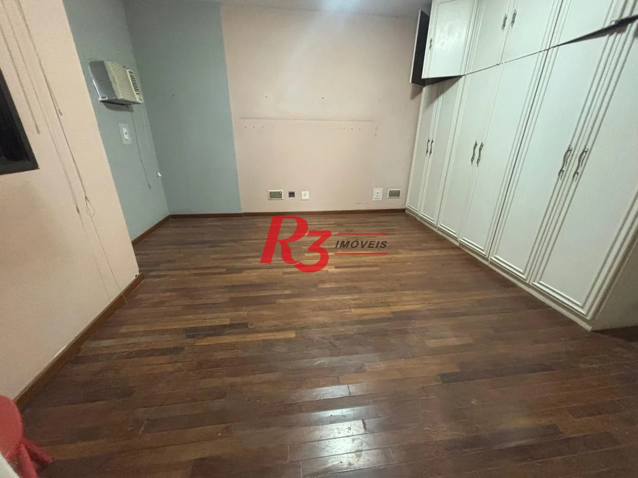 Apartamento com 3 dormitórios à venda, 162 m² por R$ 820.000,00 - Ponta da Praia - Santos/SP