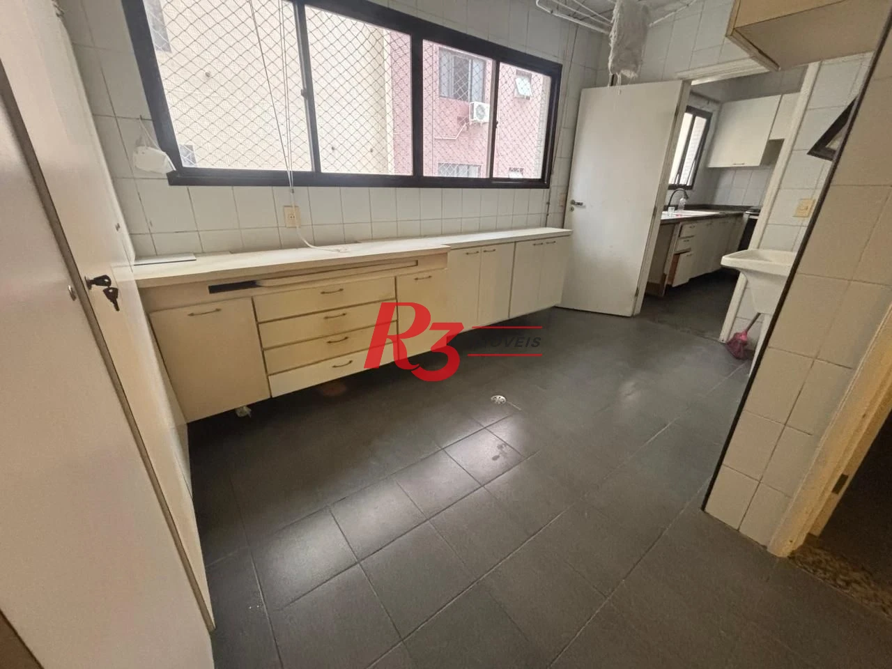 Apartamento com 3 dormitórios à venda, 162 m² por R$ 820.000,00 - Ponta da Praia - Santos/SP