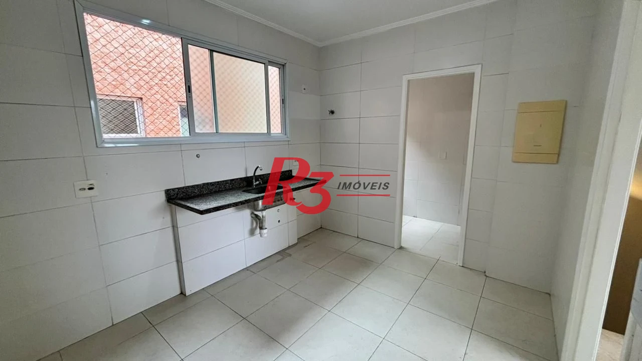 Village com lazer com 2 dormitórios à venda, 106 m² por R$ 585.000 - Vila Mathias - Santos/SP