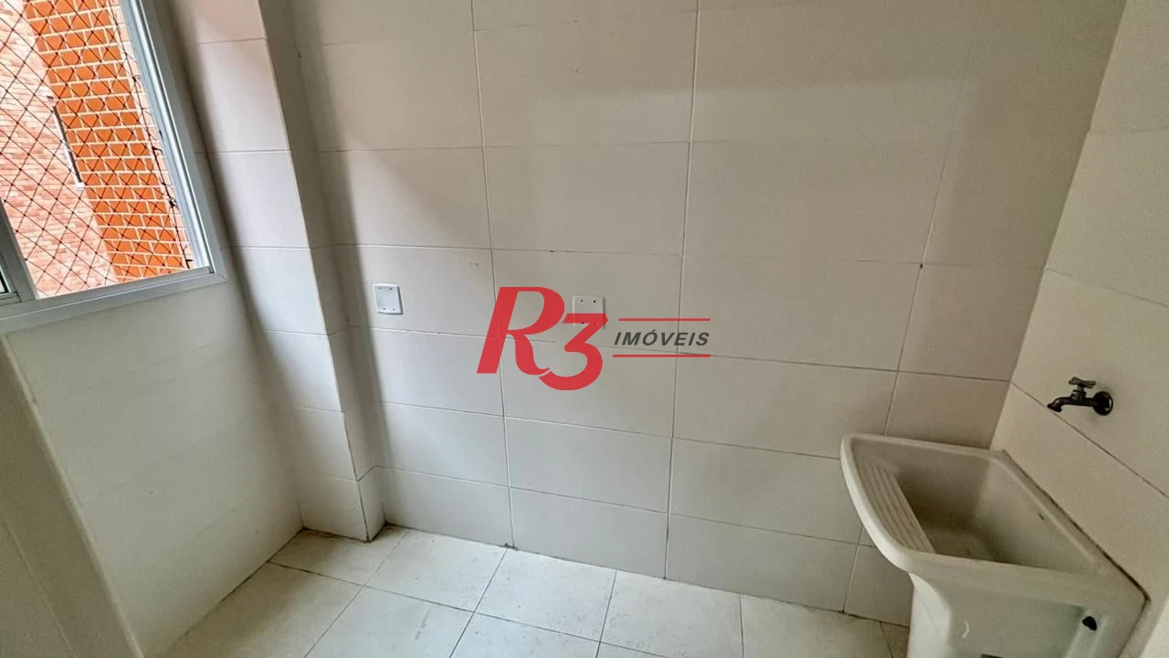 Village com lazer com 2 dormitórios à venda, 106 m² por R$ 585.000 - Vila Mathias - Santos/SP