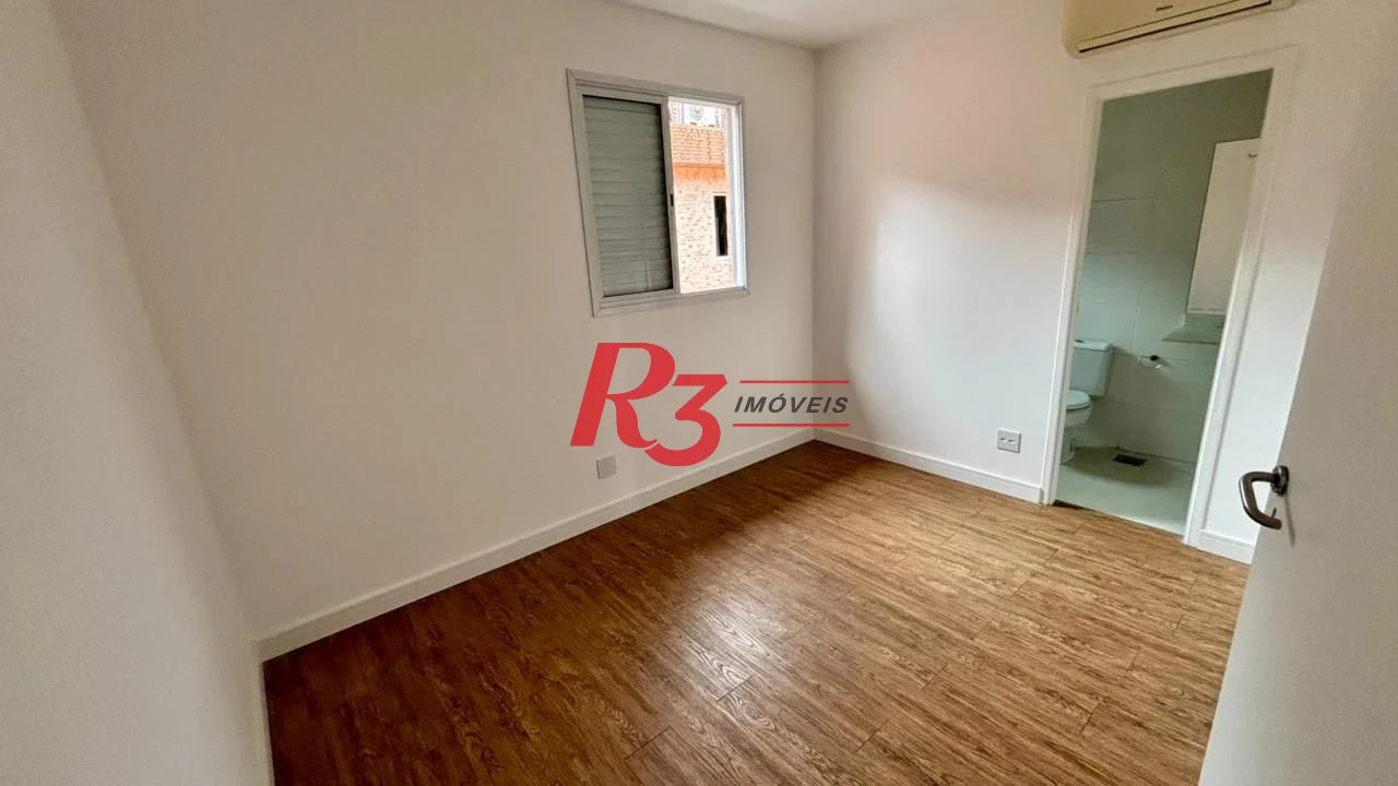 Village com lazer com 2 dormitórios à venda, 106 m² por R$ 585.000 - Vila Mathias - Santos/SP