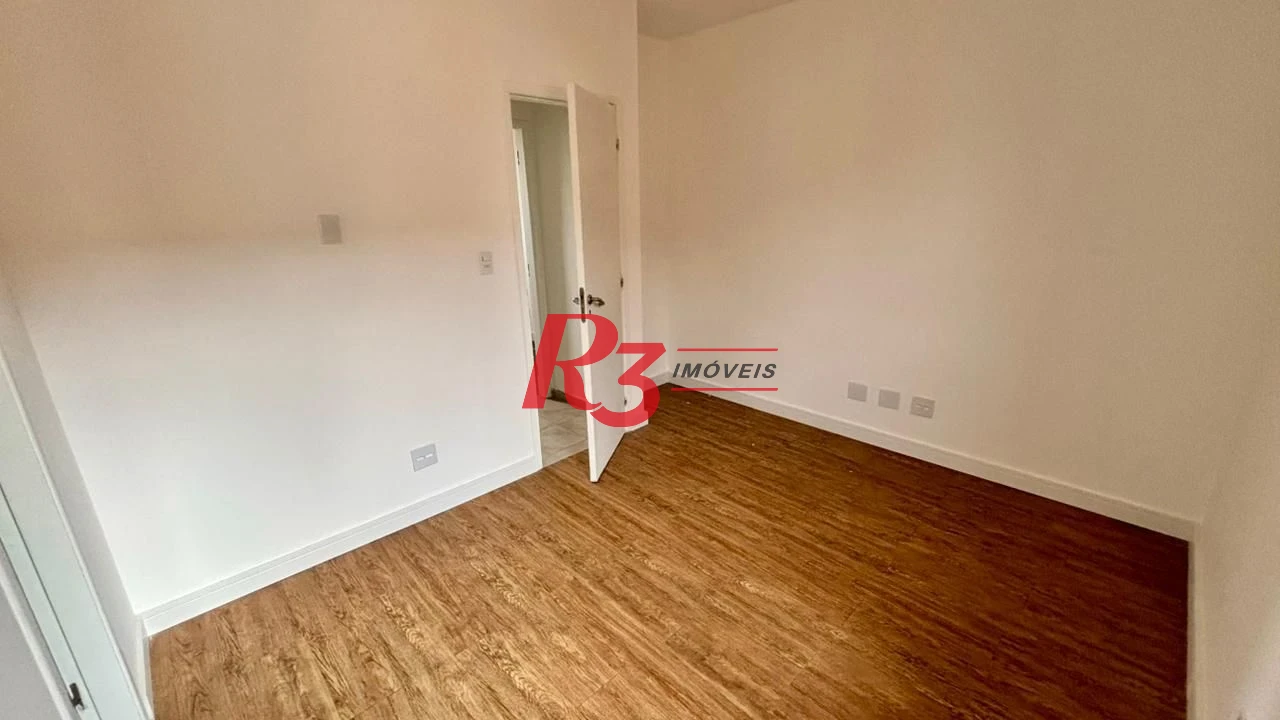 Village com lazer com 2 dormitórios à venda, 106 m² por R$ 585.000 - Vila Mathias - Santos/SP