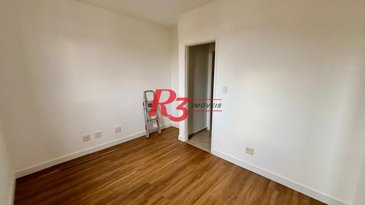 Village com lazer com 2 dormitórios à venda, 106 m² por R$ 585.000 - Vila Mathias - Santos/SP