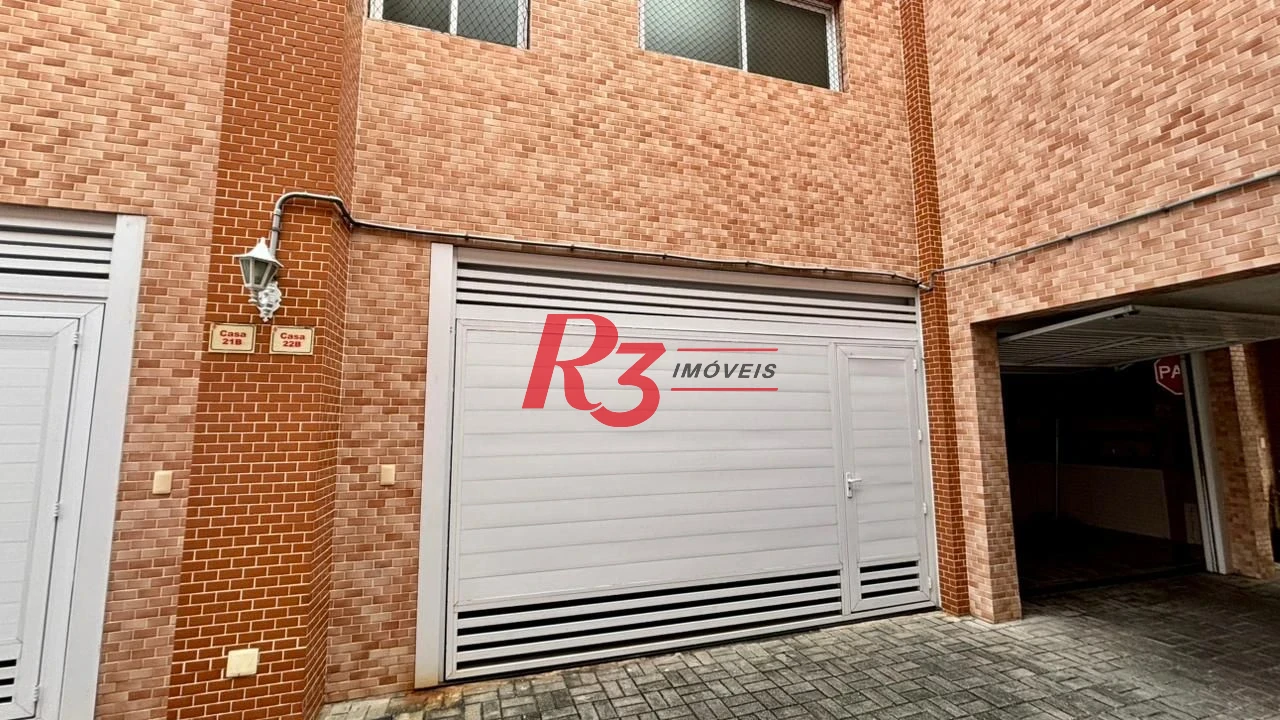 Village com lazer com 2 dormitórios à venda, 106 m² por R$ 585.000 - Vila Mathias - Santos/SP