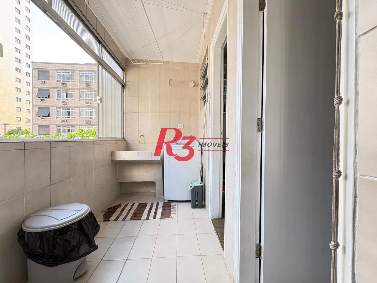 Apartamento com 3 dormitórios para alugar, 94 m² por R$ 4.200,02/mês - Ponta da Praia - Santos/SP