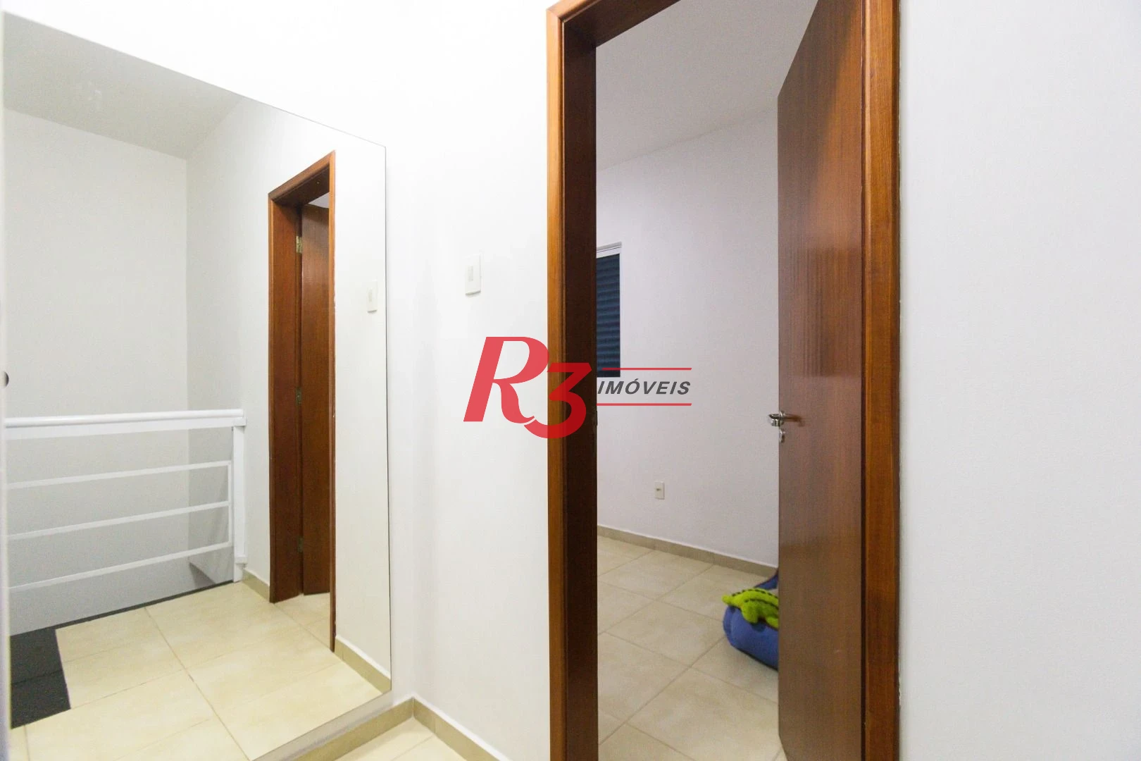 Casa com 3 dormitórios à venda, 123 m² por R$ 720.000,00 - Macuco - Santos/SP