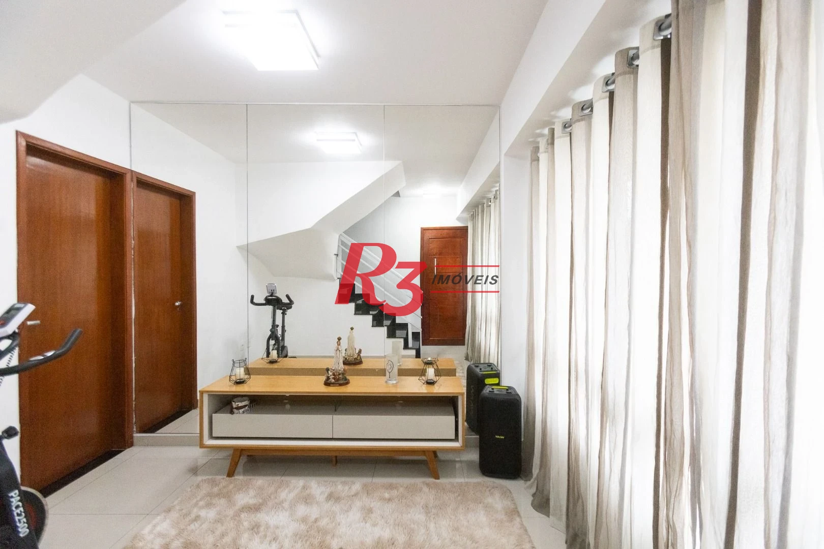 Casa com 3 dormitórios à venda, 123 m² por R$ 720.000,00 - Macuco - Santos/SP