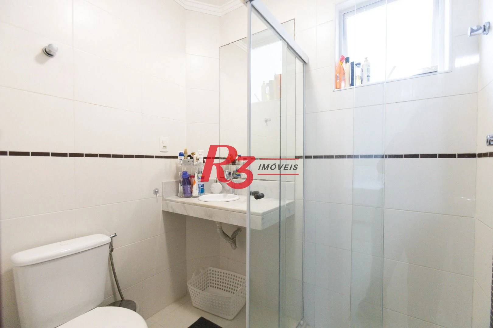 Casa com 3 dormitórios à venda, 123 m² por R$ 720.000,00 - Macuco - Santos/SP