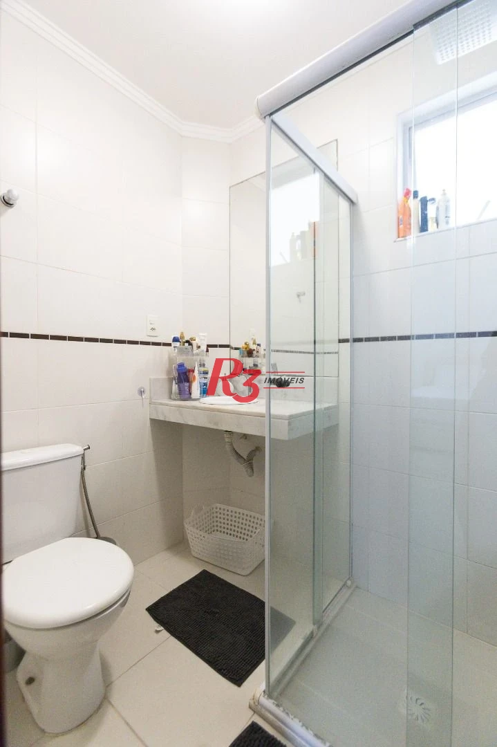 Casa com 3 dormitórios à venda, 123 m² por R$ 720.000,00 - Macuco - Santos/SP