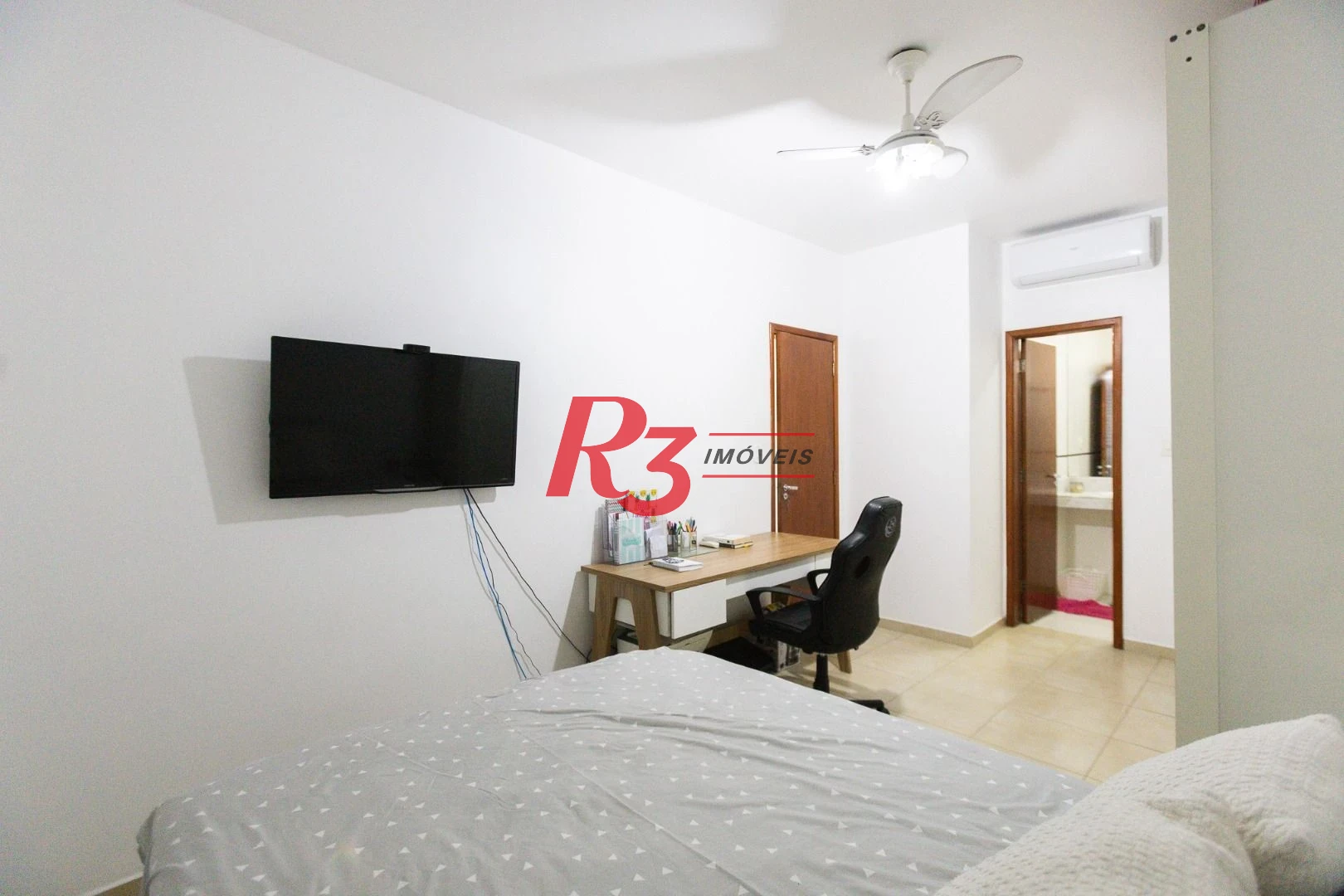 Casa com 3 dormitórios à venda, 123 m² por R$ 720.000,00 - Macuco - Santos/SP