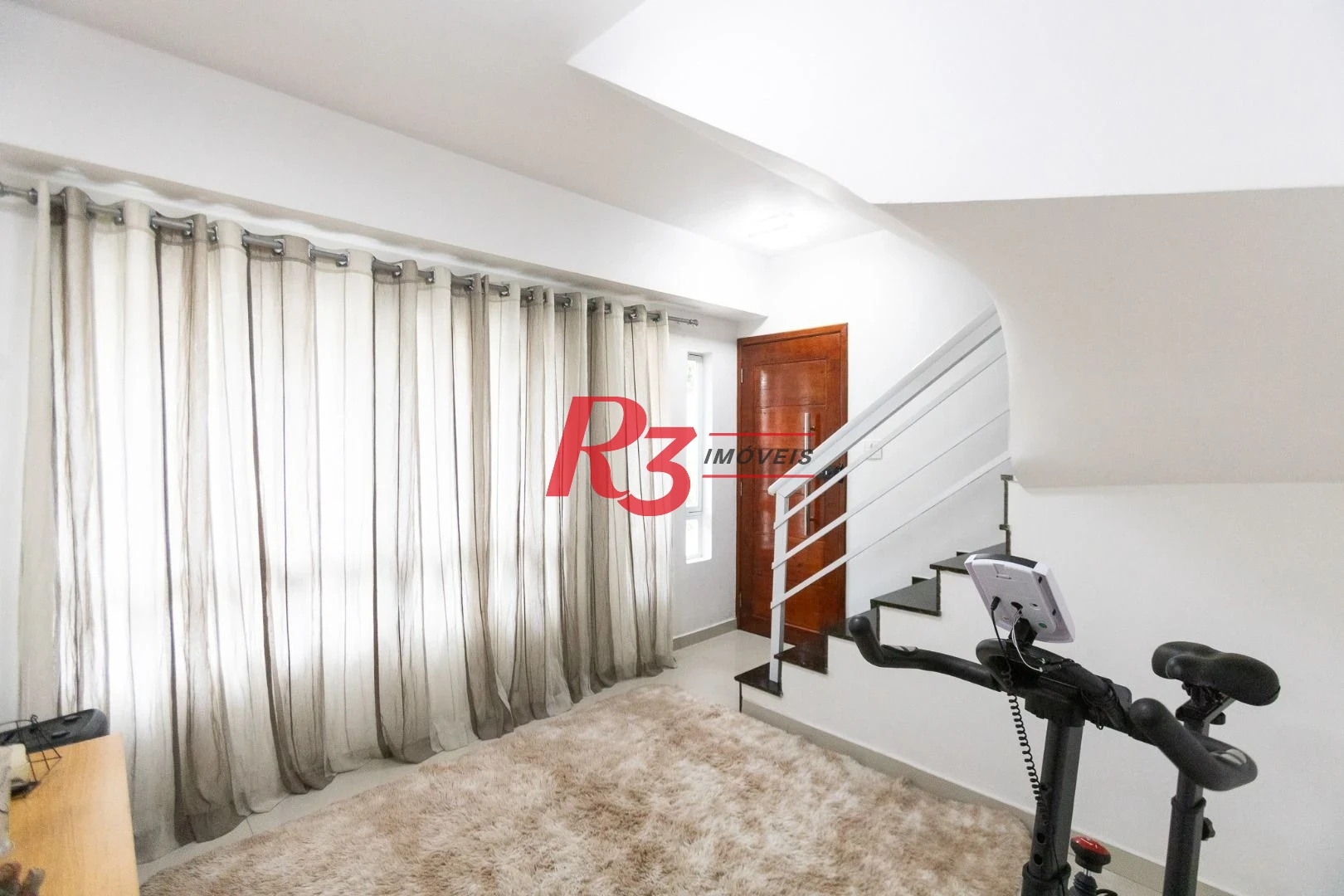 Casa com 3 dormitórios à venda, 123 m² por R$ 720.000,00 - Macuco - Santos/SP