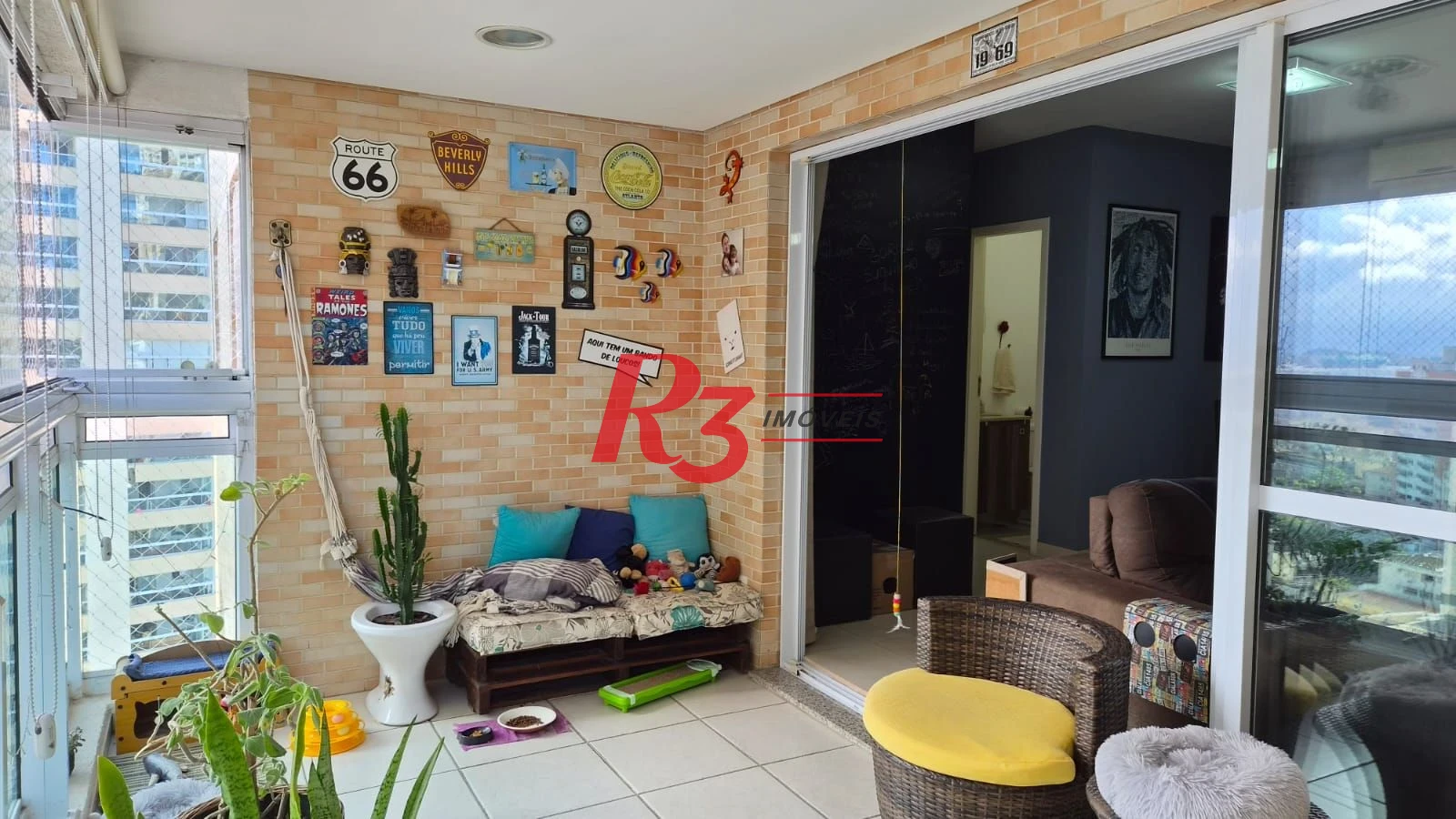 Apartamento com 3 dormitórios à venda, 102 m² por R$ 1.100.000,00 - Ponta da Praia - Santos/SP