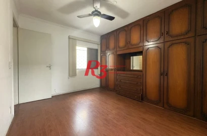 Casa com 3 dormitórios para alugar, 150 m² por R$ 3.000,00/mês - Macuco - Santos/SP