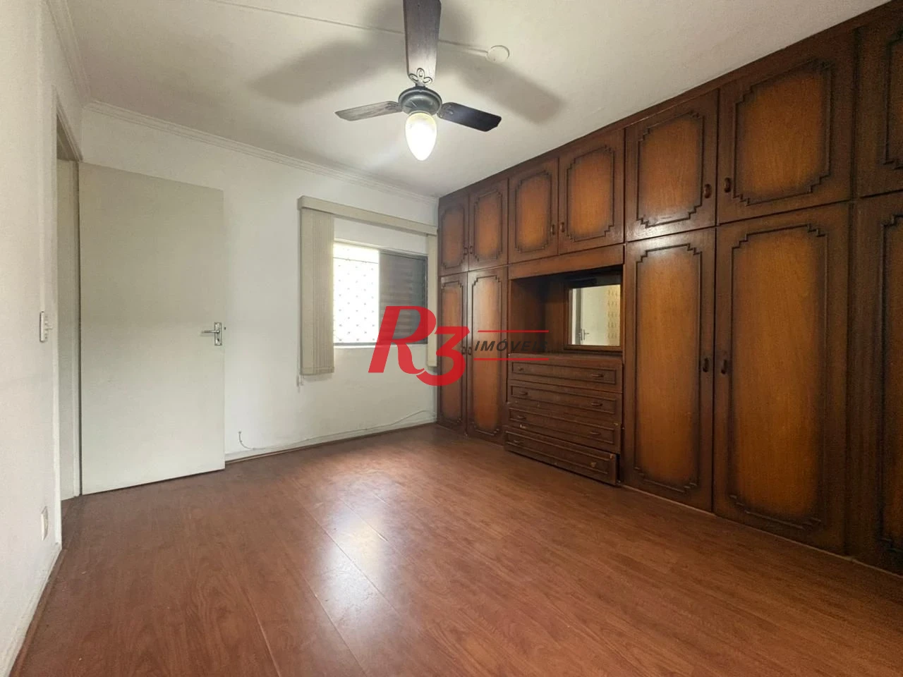 Casa com 3 dormitórios para alugar, 150 m² por R$ 3.000,00/mês - Macuco - Santos/SP