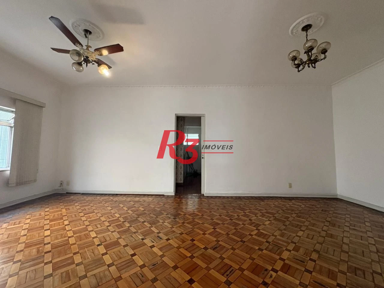 Casa com 3 dormitórios para alugar, 150 m² por R$ 3.000,00/mês - Macuco - Santos/SP