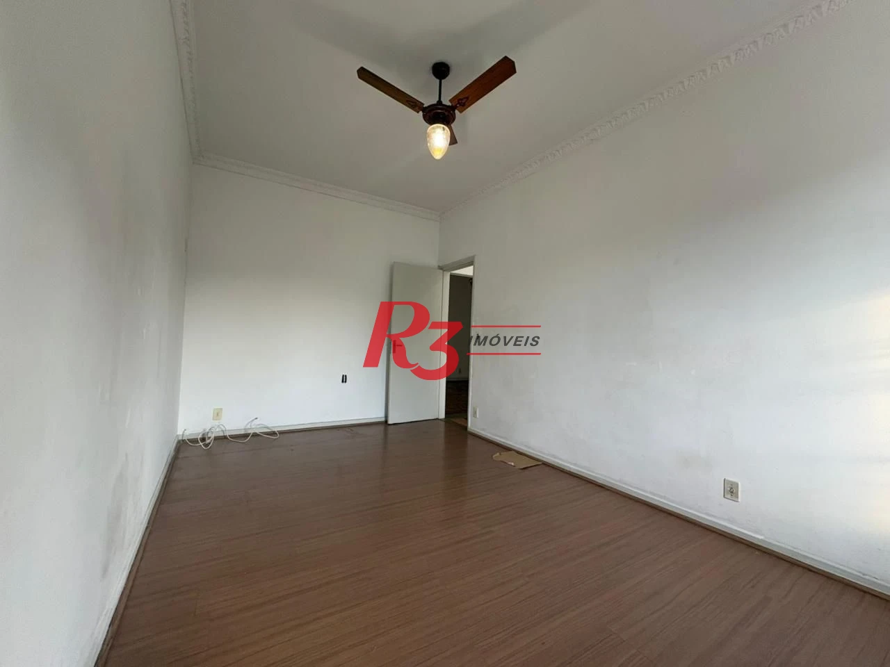 Casa com 3 dormitórios para alugar, 150 m² por R$ 3.000,00/mês - Macuco - Santos/SP