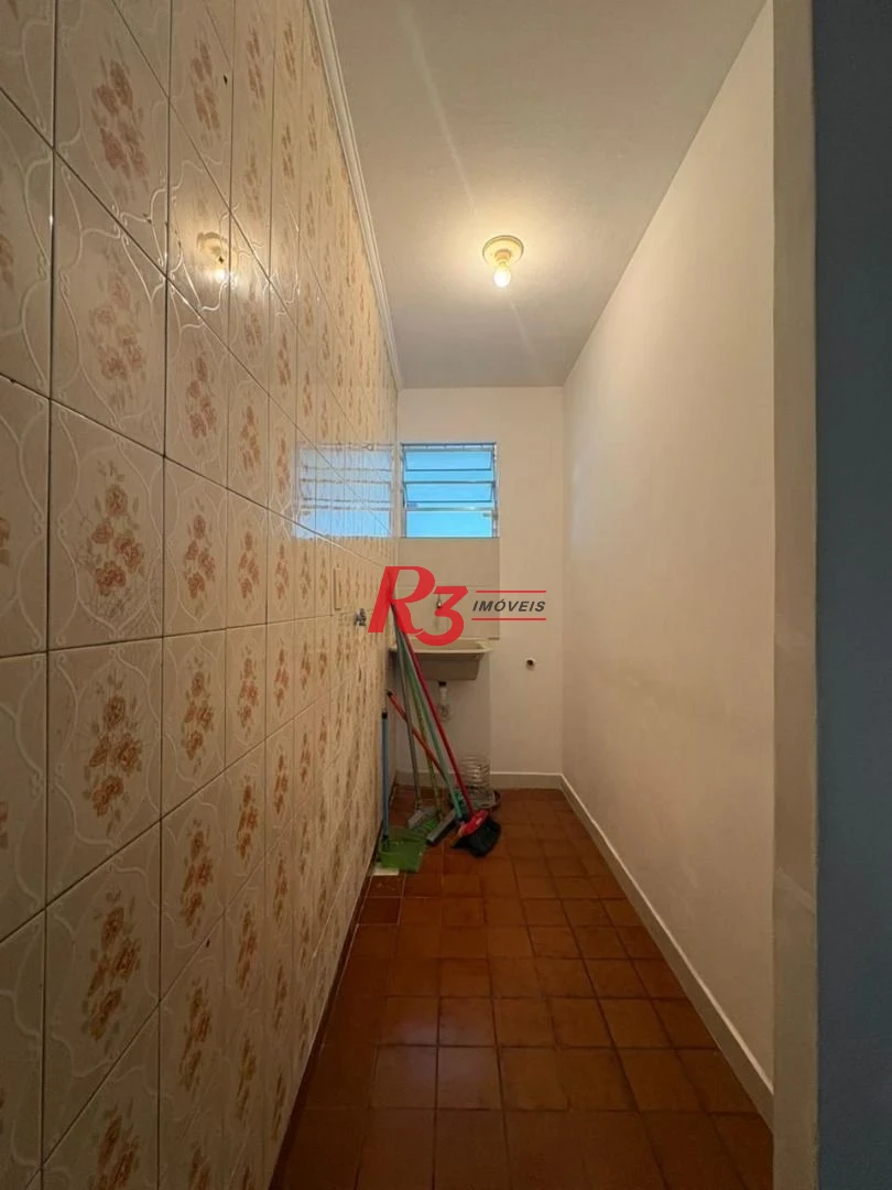 Casa com 3 dormitórios para alugar, 150 m² por R$ 3.000,00/mês - Macuco - Santos/SP