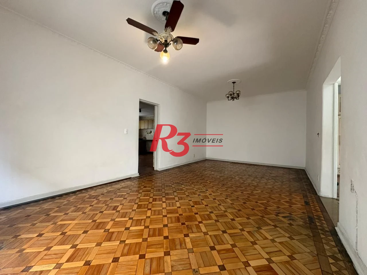 Casa com 3 dormitórios para alugar, 150 m² por R$ 3.000,00/mês - Macuco - Santos/SP