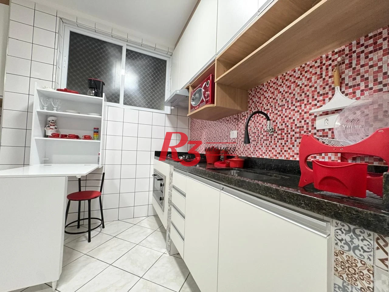 Apartamento com 2 dormitórios para alugar, 64 m² por R$ 5.500,02/mês - Boqueirão - Santos/SP