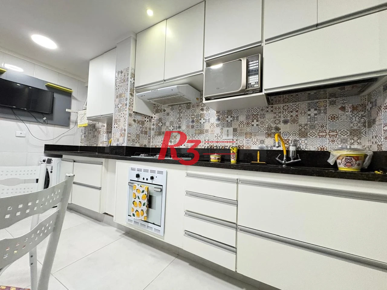Apartamento com 2 dormitórios para alugar, 64 m² por R$ 5.500,02/mês - Boqueirão - Santos/SP