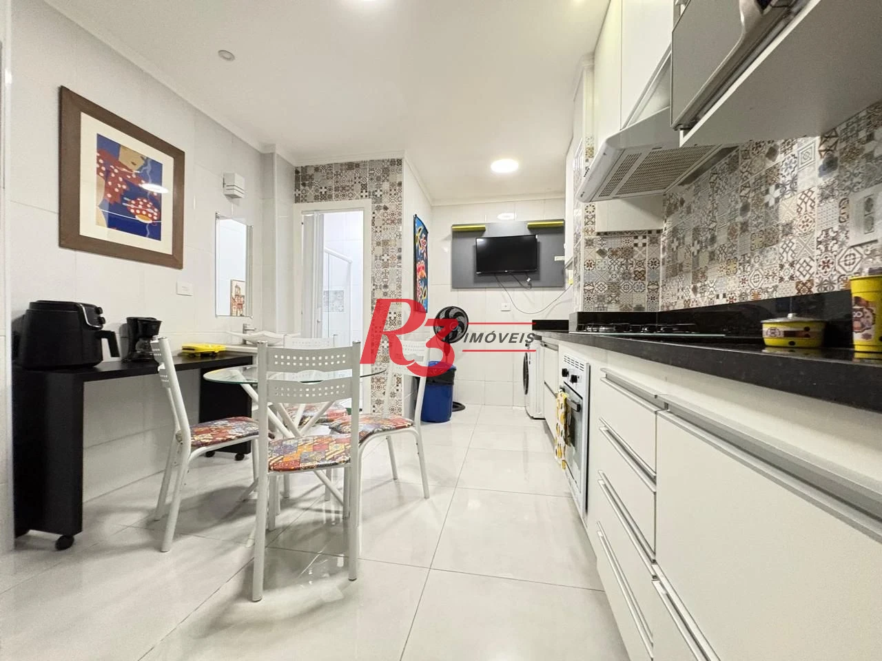 Apartamento com 2 dormitórios para alugar, 64 m² por R$ 5.500,02/mês - Boqueirão - Santos/SP