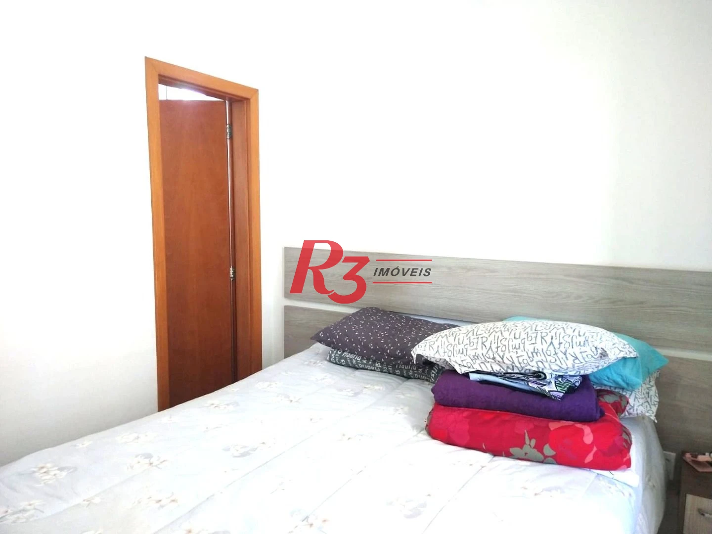 Apartamento à venda 2 Quartos (1 suíte) no Macuco em Santos