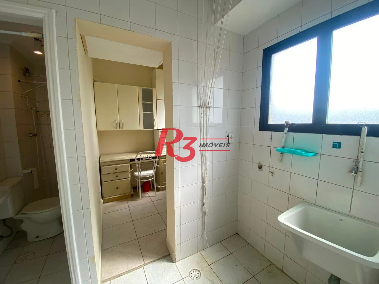 Apartamento com 3 dormitórios à venda, 122 m² por R$ 1.300.000,00 - Embaré - Santos/SP
