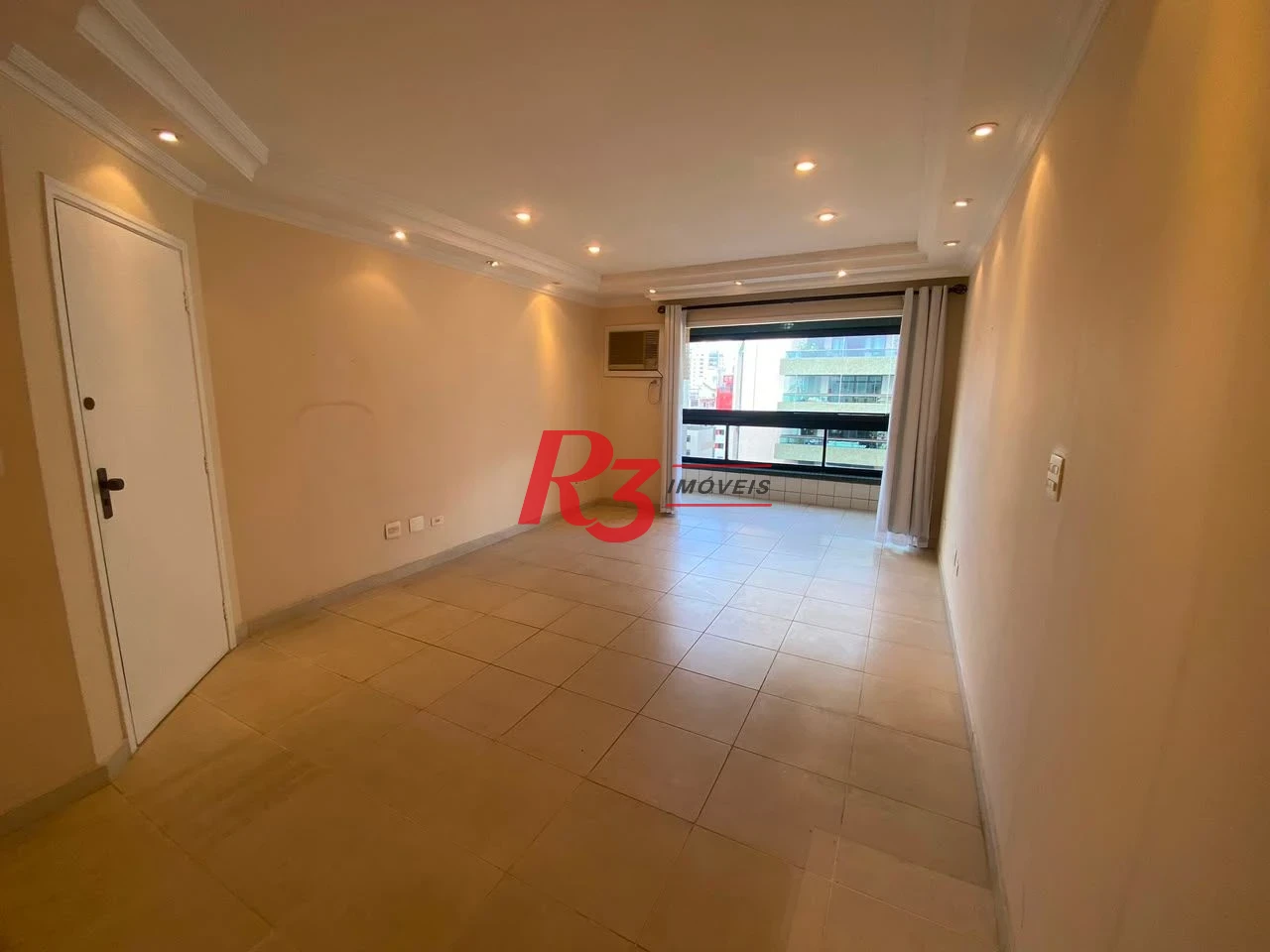 Apartamento com 3 dormitórios à venda, 122 m² por R$ 1.300.000,00 - Embaré - Santos/SP
